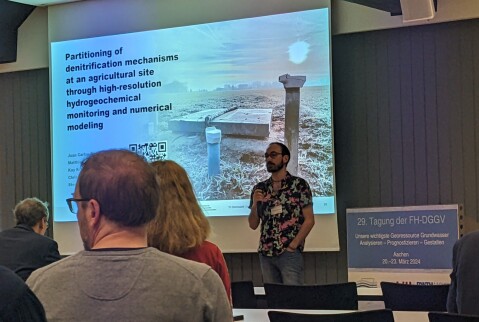 Vortrag von Juan Carlos Richard Cerda Vortrag von Juan Carlos Richard Cerda